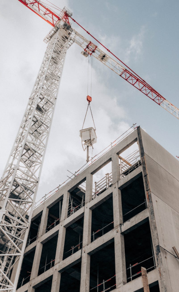 Image of a crane at a jobsite